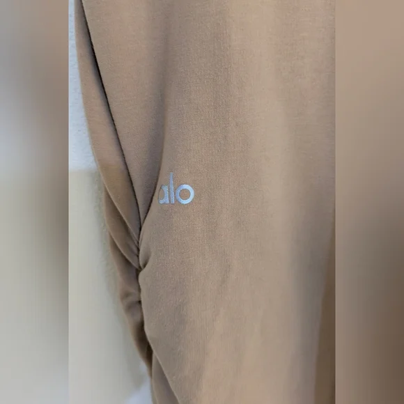 Alo Yoga Ruched Soft Sculpt Pants Taupe Beige Scrunched Wide Leg Buttery Size XS - Picture 6 of 15